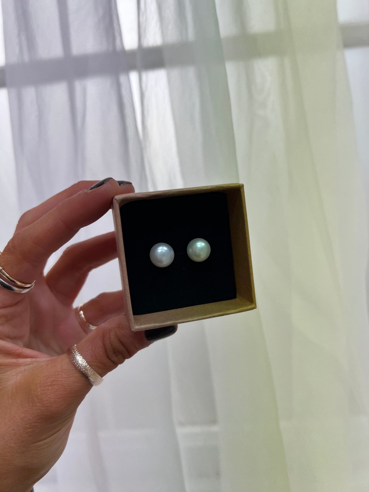 10mm Freshwater Pearl studs